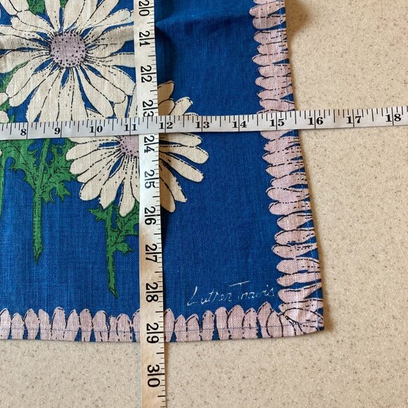 Vintage Linen Tea Towel, Buffet Scarf, Table Runner Centerpiece, or Framed Art - Picture 13 of 14